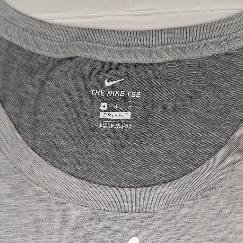 🎀Nike Dri-FIT T-Shirt - Picture 6 of 7